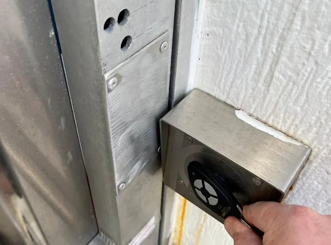 Madi Au Fil De L'eau A 보트호텔 *