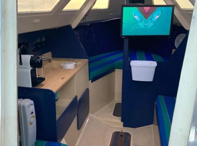 보트호텔 Madi Au Fil De L'eau A 도빌