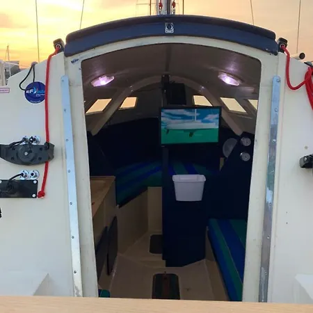 Madi Au Fil De L'eau A *