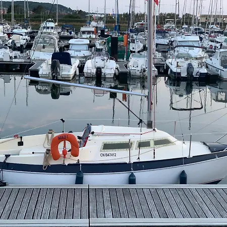 Madi Au Fil De L'eau A *