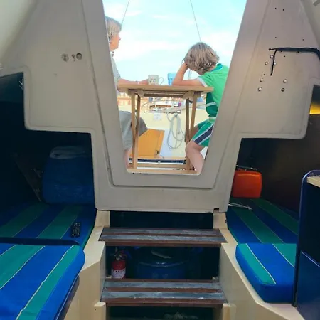 Hotel en barco Madi Au Fil De L'eau A
