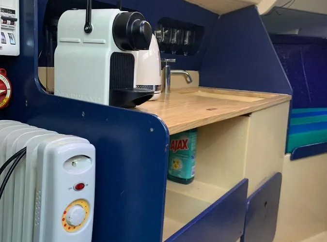 Madi Au Fil De L'eau A Deauville