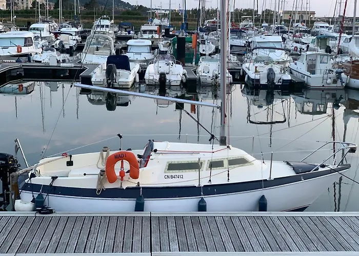 Madi Au Fil De L'eau A *